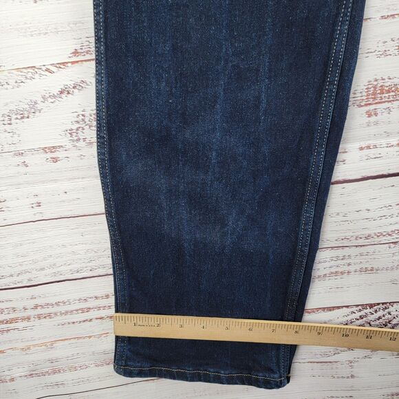 Levis Workwear Fit Jeans Mens Size 33 x 32 Dark Blue Denim - Picture 3 of 11